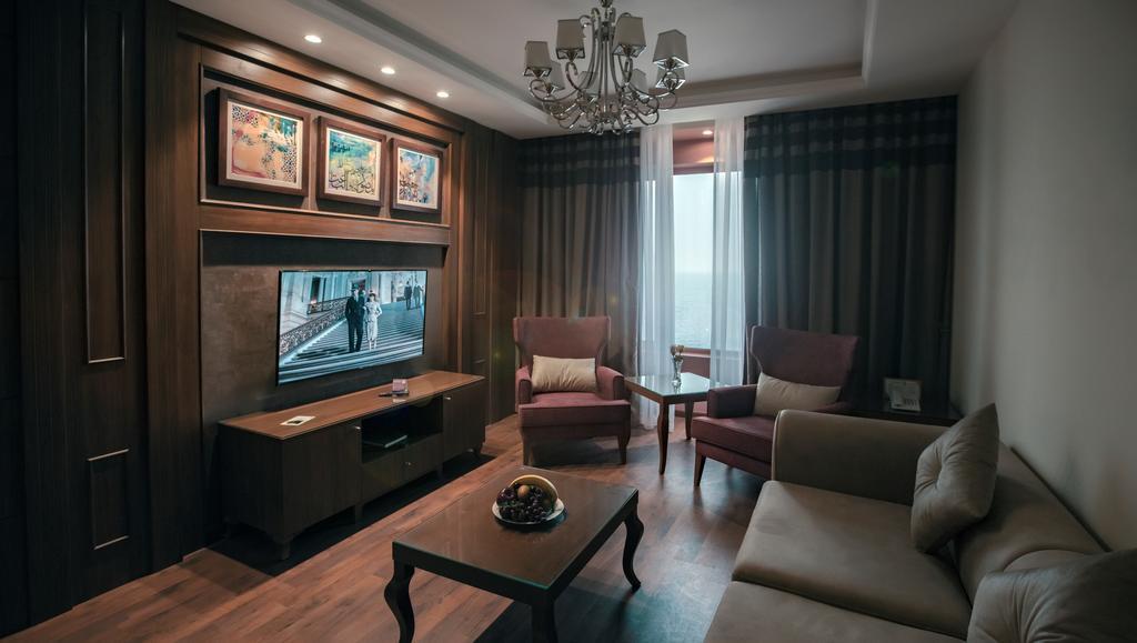 吉赞 阿尔布奇阿尔威替尔旅馆酒店 外观 照片